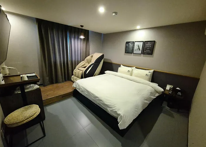 No. 25 Myeongji Ocean Branch Business 2* 釜山