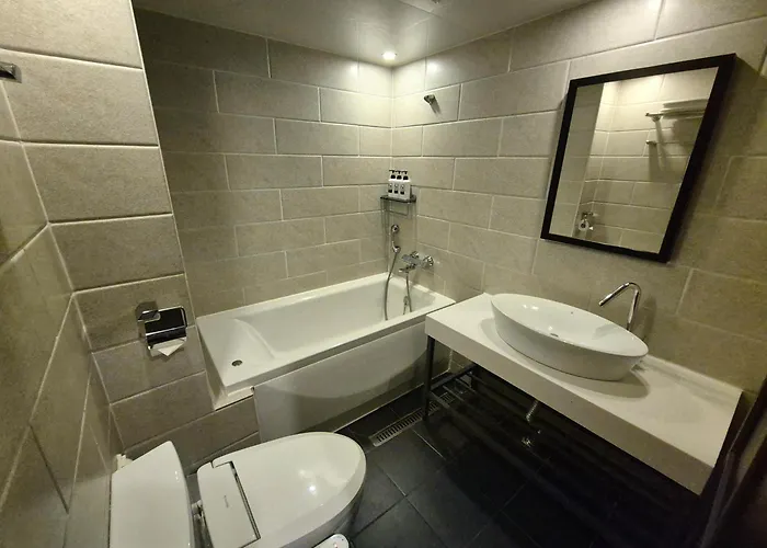 No. 25 Myeongji Ocean Branch Business 汽车旅馆 2*