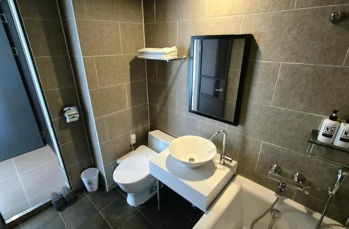 No. 25 Myeongji Ocean Branch Business 汽车旅馆 2*